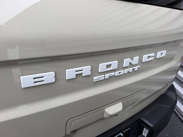 Certified 2025 Ford Bronco Sport Outer Banks w/ Outer Banks Tech Package+ AWD/4WD image 5