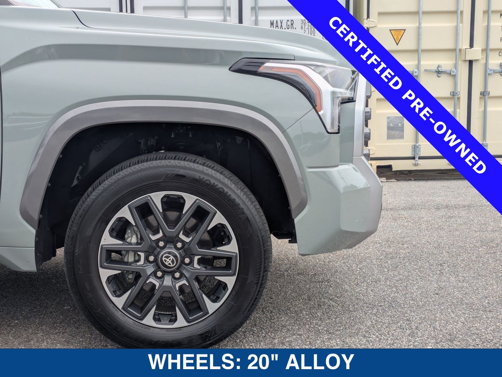 Used 2025 Toyota Tundra Limited AWD/4WD image 12