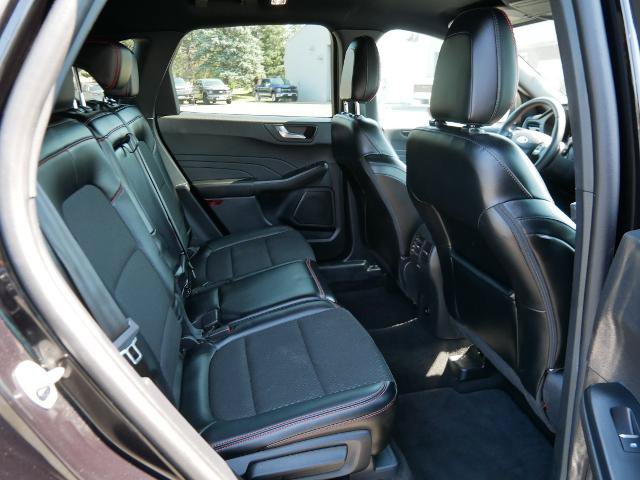 Certified 2025 Ford Escape ST-Line Select AWD/4WD image 13