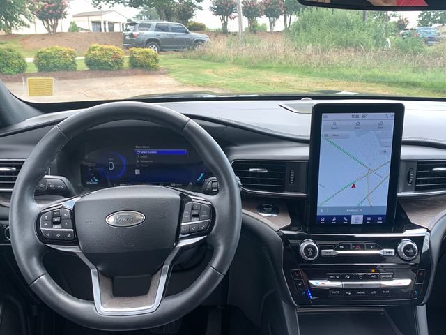 Certified 2023 Ford Explorer Platinum AWD/4WD image 15