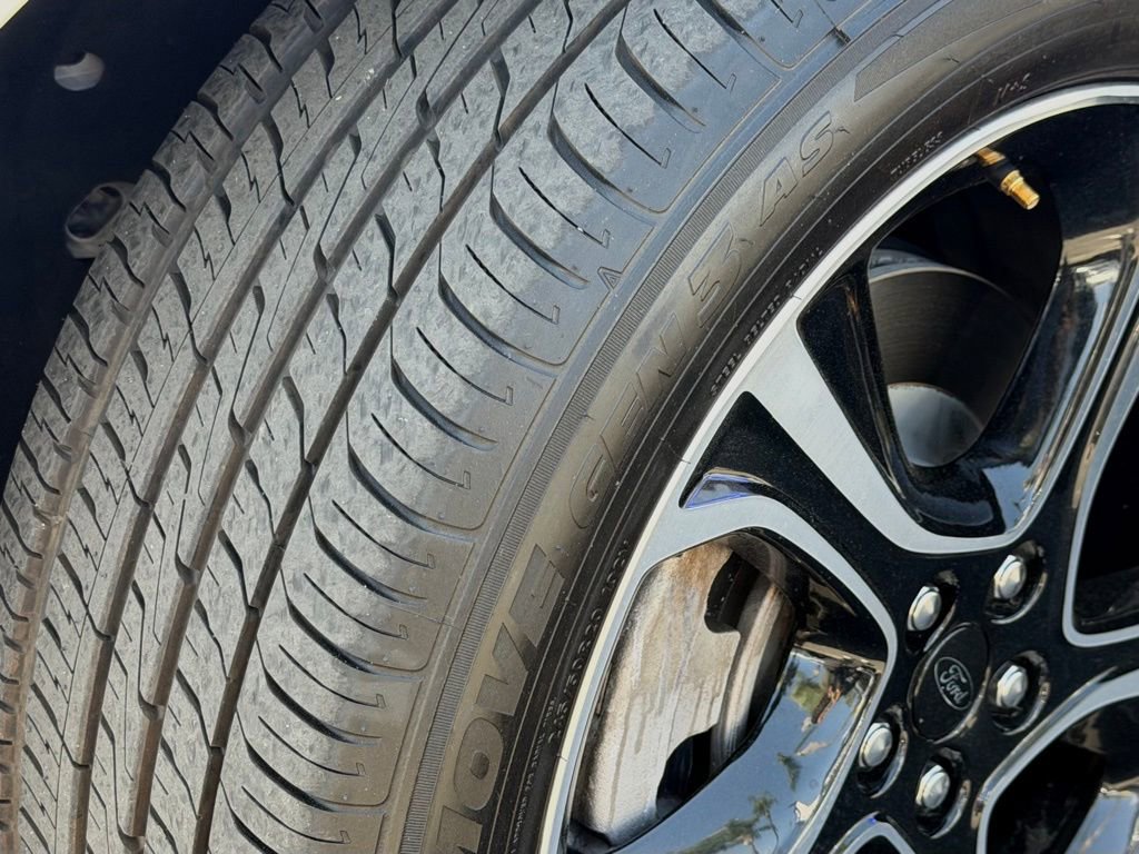 Certified 2021 Ford Edge ST image 12