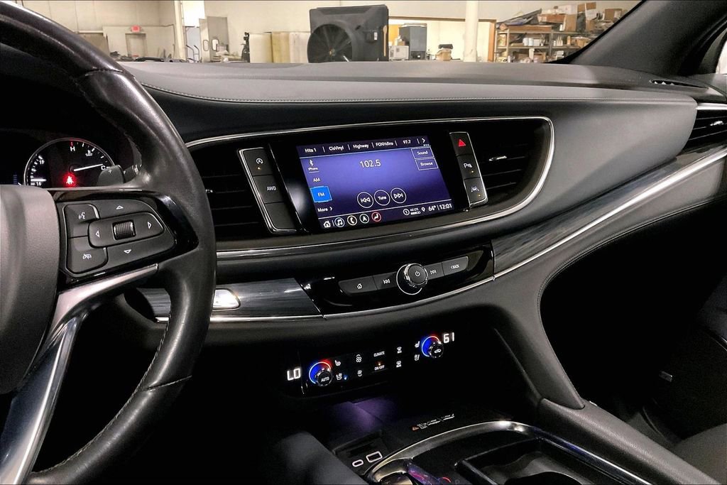 Used 2024 Buick Enclave Premium AWD/4WD image 6