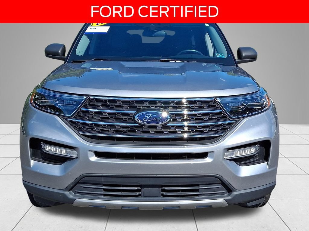 Certified 2023 Ford Explorer XLT w/ Equipment Group 202A AWD/4WD image 2