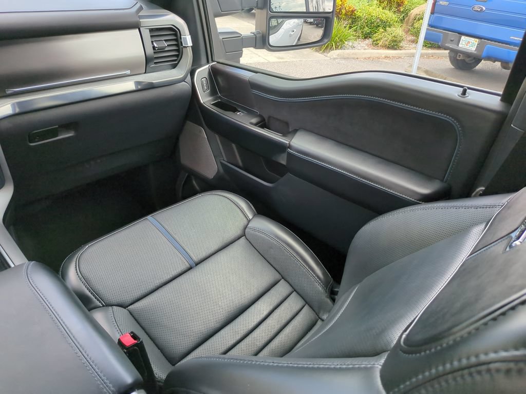 Certified 2025 Ford F150 Platinum AWD/4WD image 21