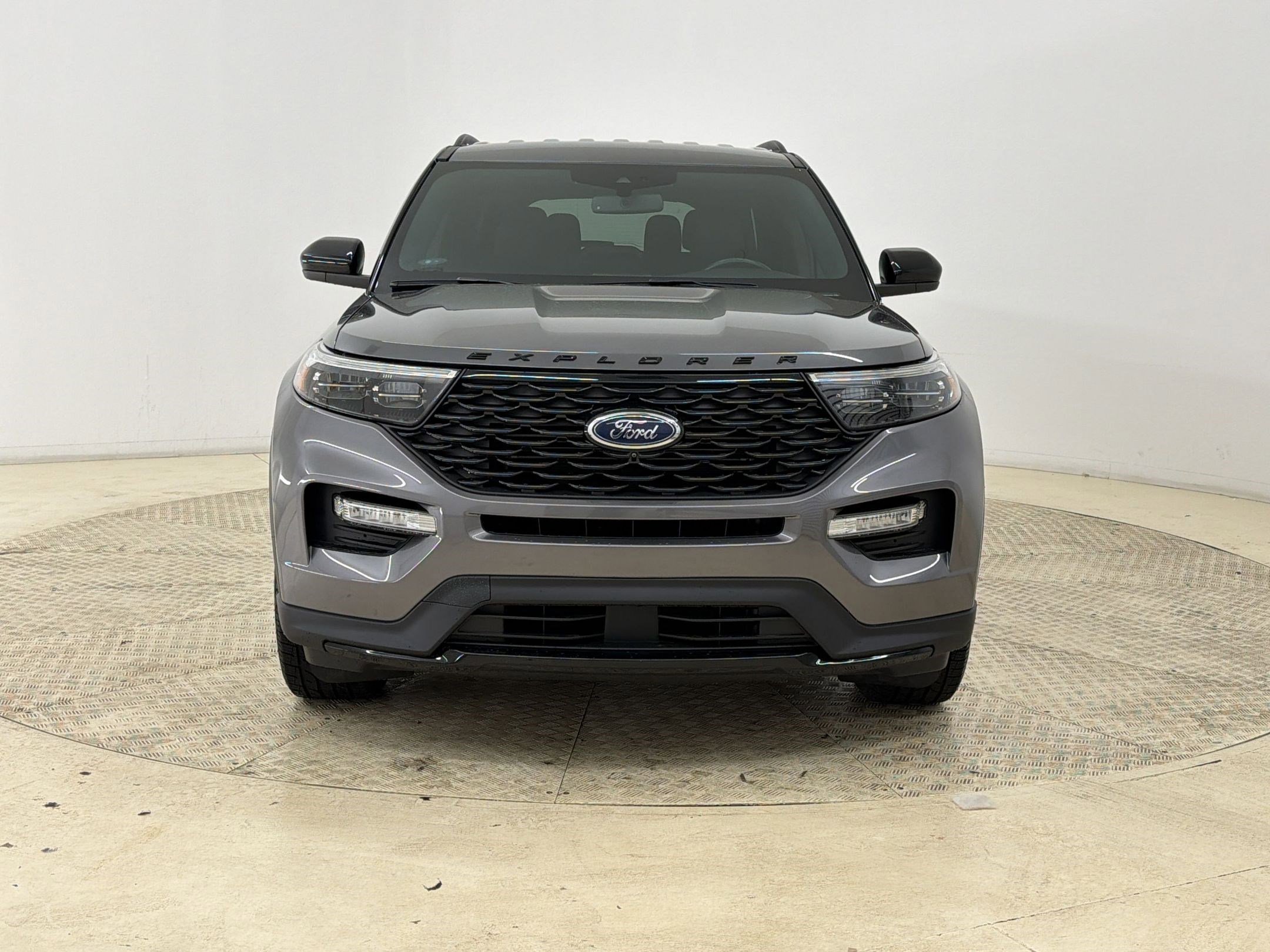 Certified 2023 Ford Explorer ST-Line AWD/4WD image 6