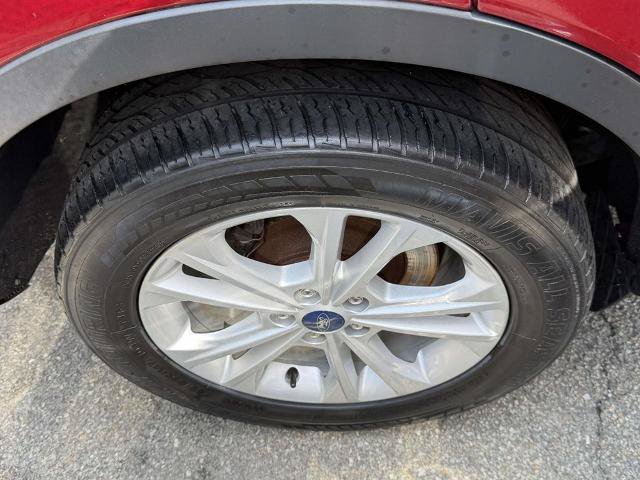 Certified 2018 Ford Escape SE w/ SE Sync 3 Package AWD/4WD image 8