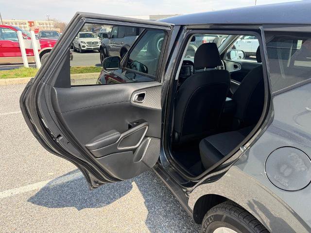 Used 2024 Kia Soul LX w/ Option Group 015 image 12