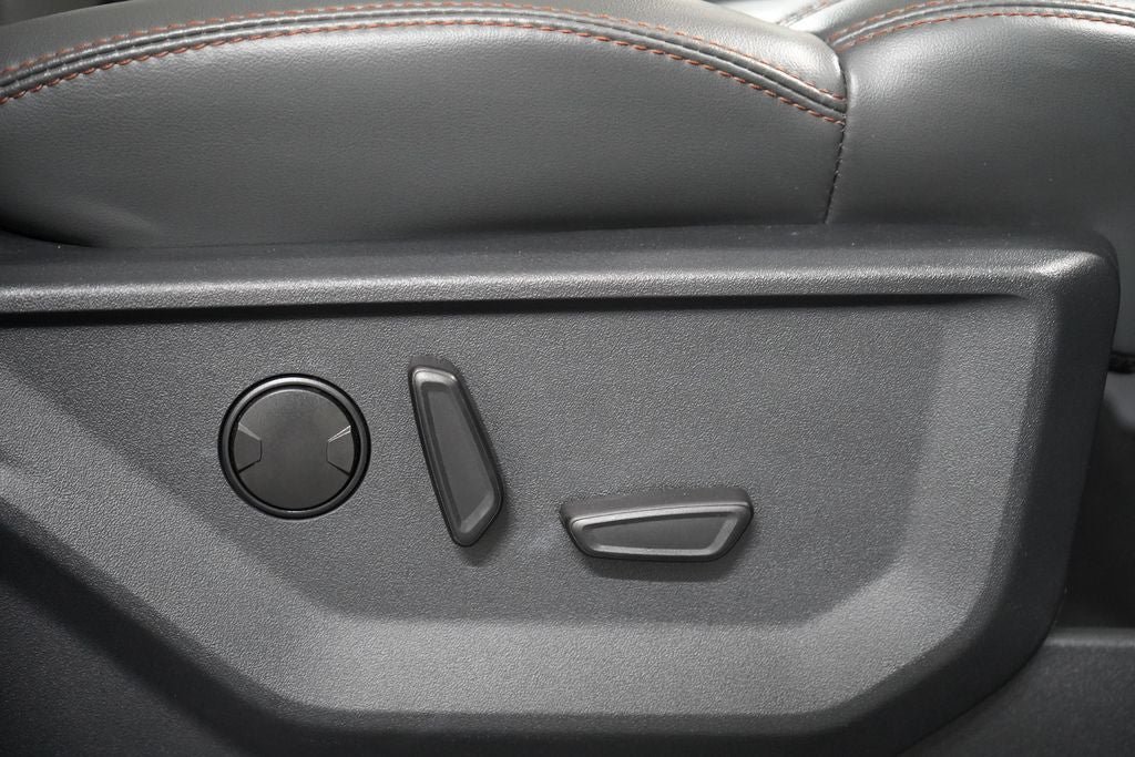 Certified 2025 Ford Expedition Active AWD/4WD image 24