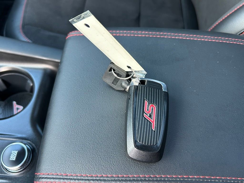 Certified 2025 Ford Explorer ST AWD/4WD image 47