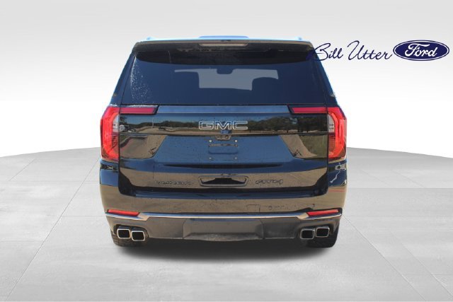 Used 2025 GMC Yukon AT4 Ultimate w/ LPO, Floor Liner Package AWD/4WD image 6