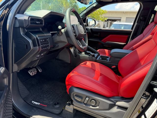 Used 2025 Toyota Tacoma TRD Pro AWD/4WD image 12