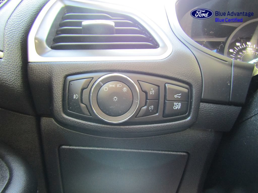 Certified 2024 Ford Edge SEL w/ Convenience Package AWD/4WD image 4
