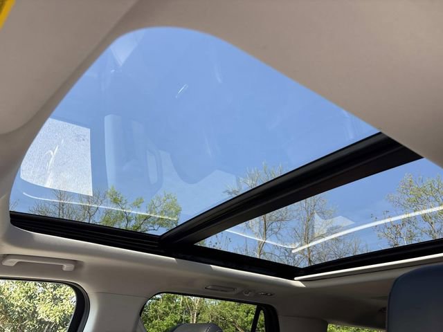 Certified 2025 Ford Expedition Max Platinum image 29