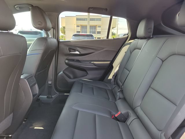 Used 2025 Buick Envista Sport Touring w/ Convenience I Package FWD image 10