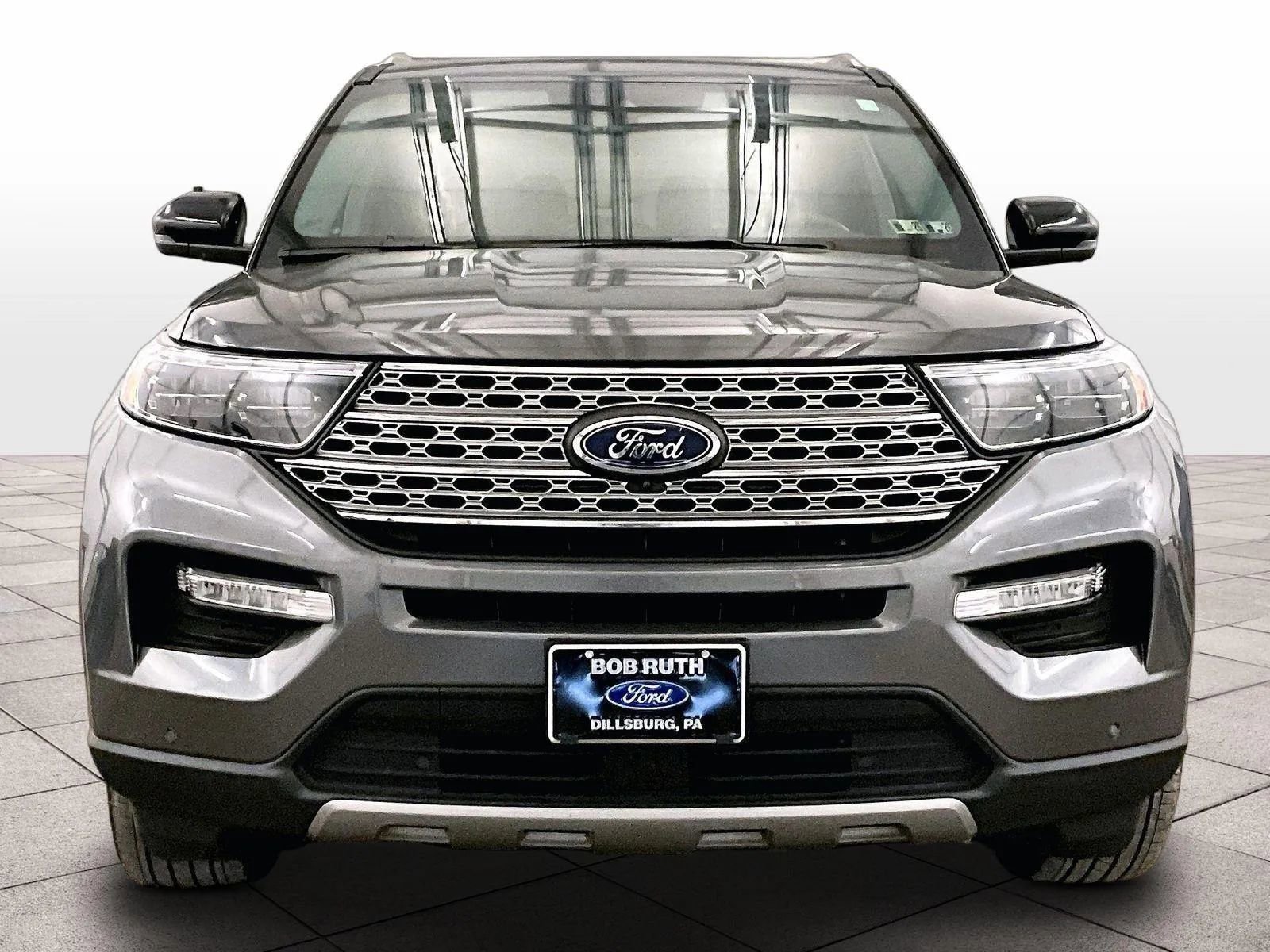 Certified 2021 Ford Explorer Limited w/ Equipment Group 301A AWD/4WD image 3