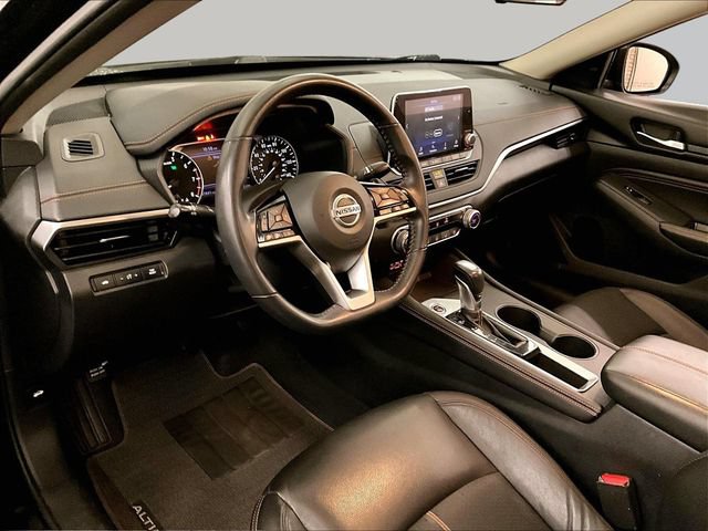 Used 2021 Nissan Altima 2.5 SR FWD image 12