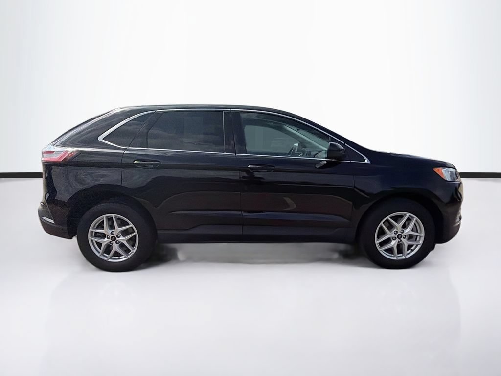 Certified 2024 Ford Edge SEL w/ Convenience Package AWD/4WD image 4