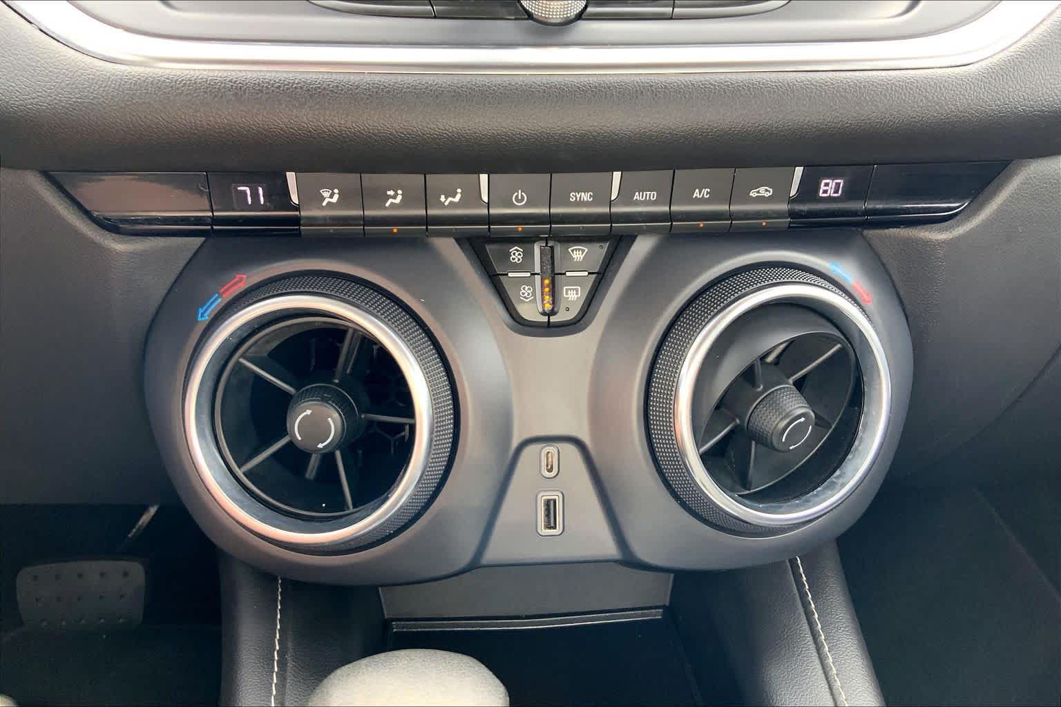 Used 2023 Chevrolet Blazer LT w/ Midnight/Sport Edition FWD image 34