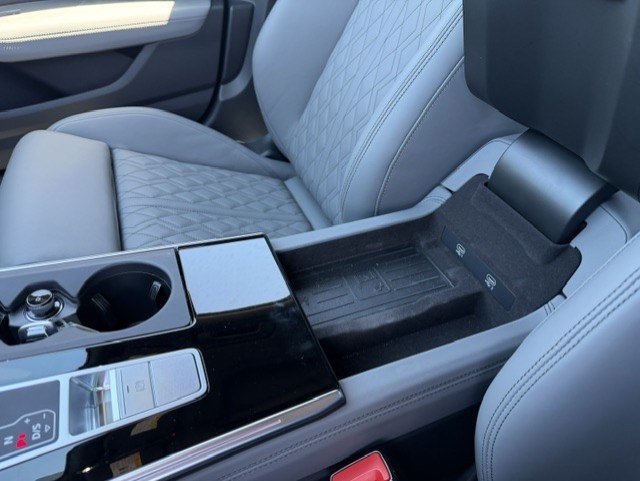 Used 2025 Audi S6 Premium Plus w/ Premium Plus Package AWD/4WD image 26