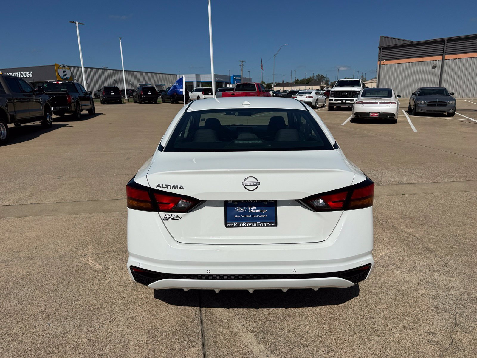 Used 2025 Nissan Altima 2.5 SV FWD image 6