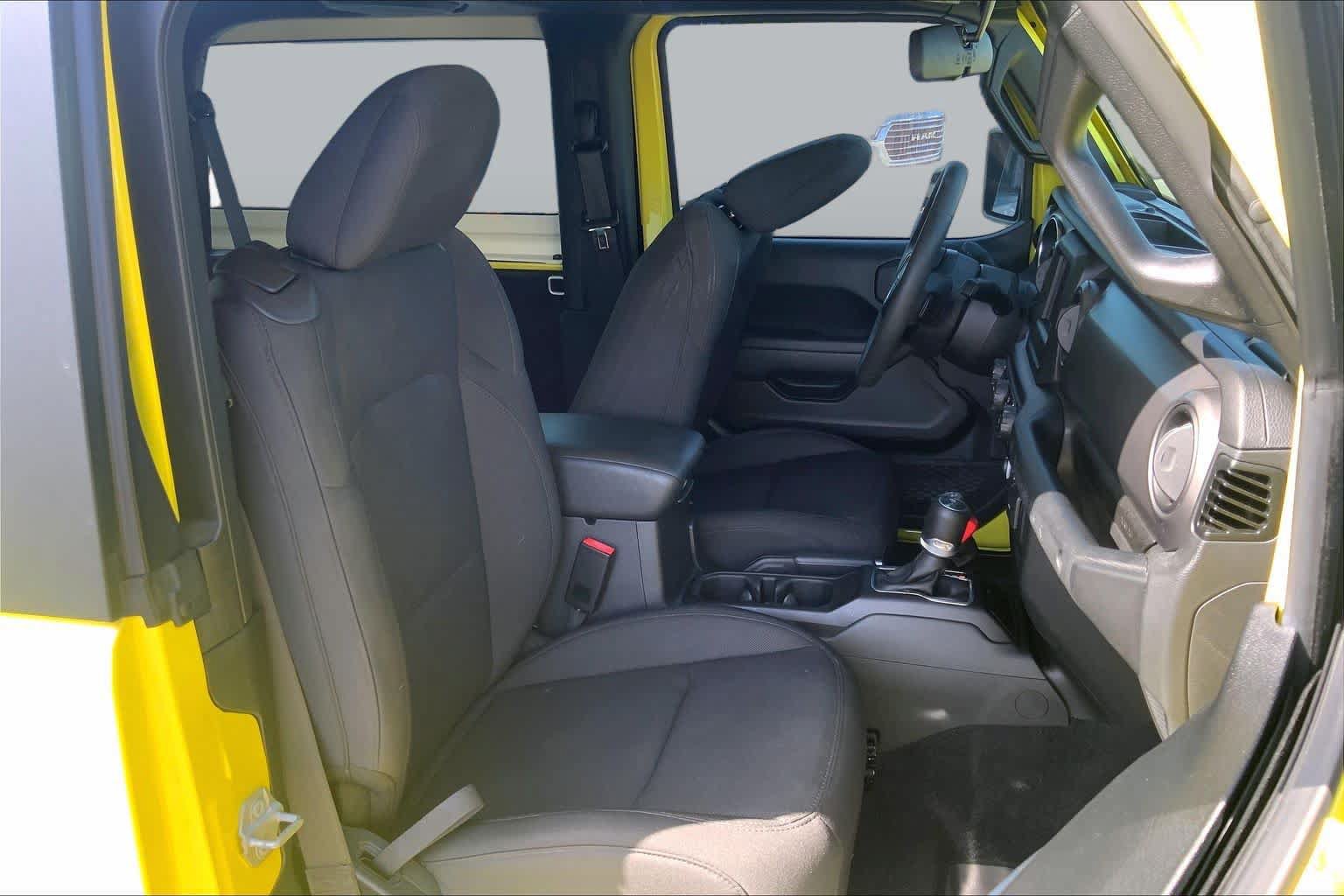 Used 2023 Jeep Wrangler Sport AWD/4WD image 9