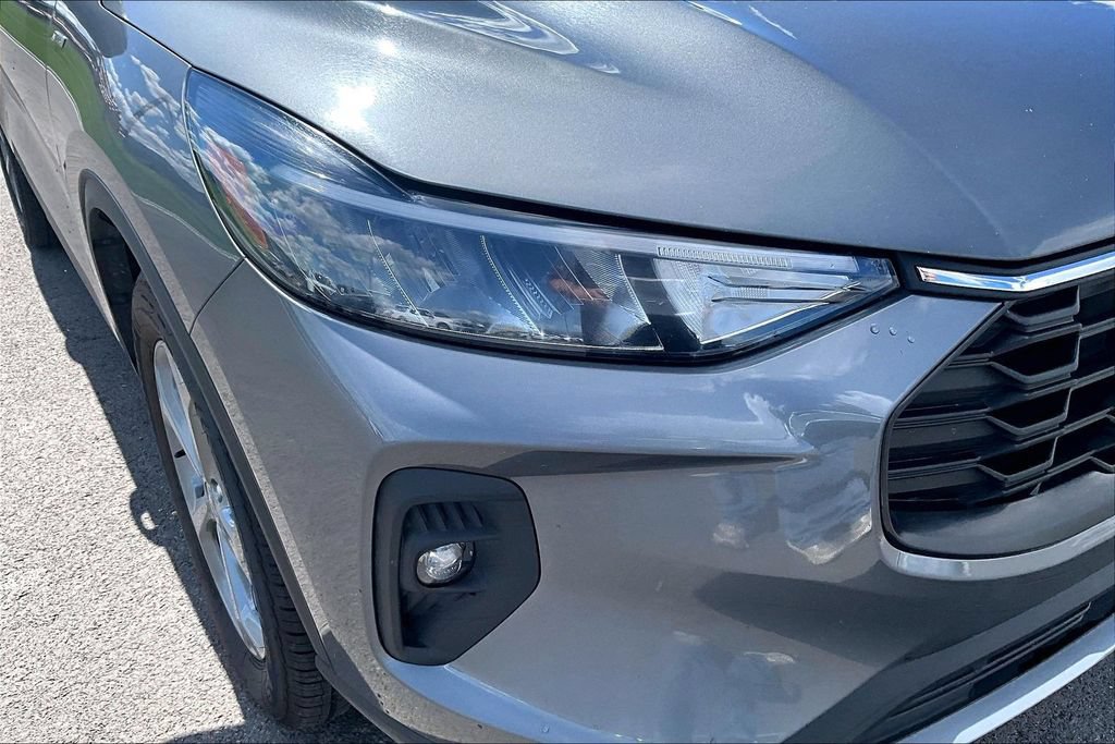 Certified 2025 Ford Escape ST-Line Select AWD/4WD image 29