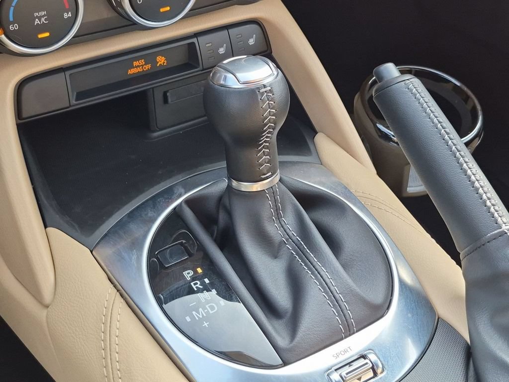 Used 2024 MAZDA MX-5 Miata Grand Touring w/ Weather Package RWD image 19