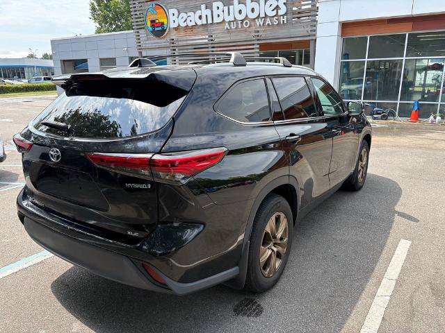 Used 2022 Toyota Highlander Bronze Edition AWD/4WD image 5