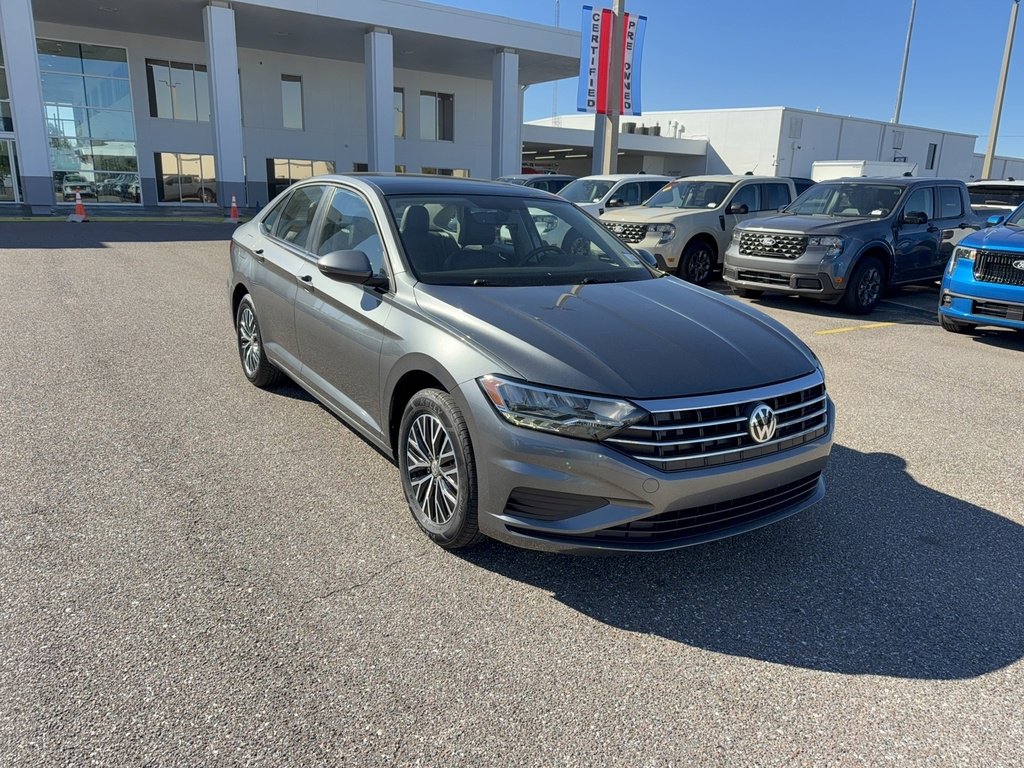 Used 2021 Volkswagen Jetta SE image 4