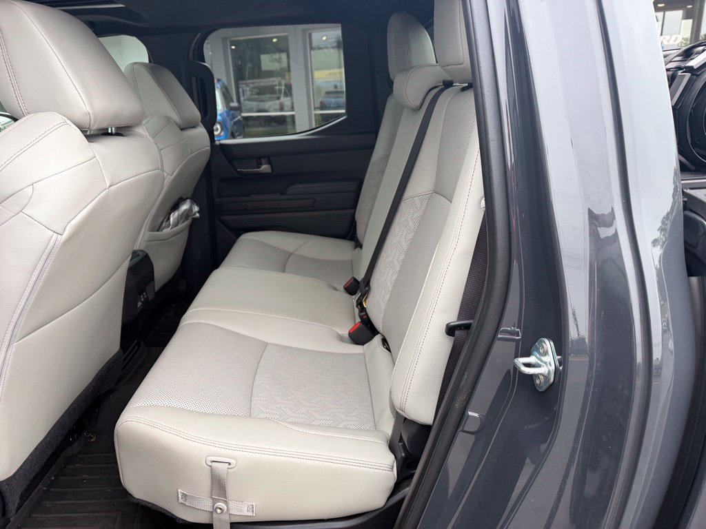 Used 2024 Toyota Tacoma Limited w/ Limited Package (LT) AWD/4WD image 11