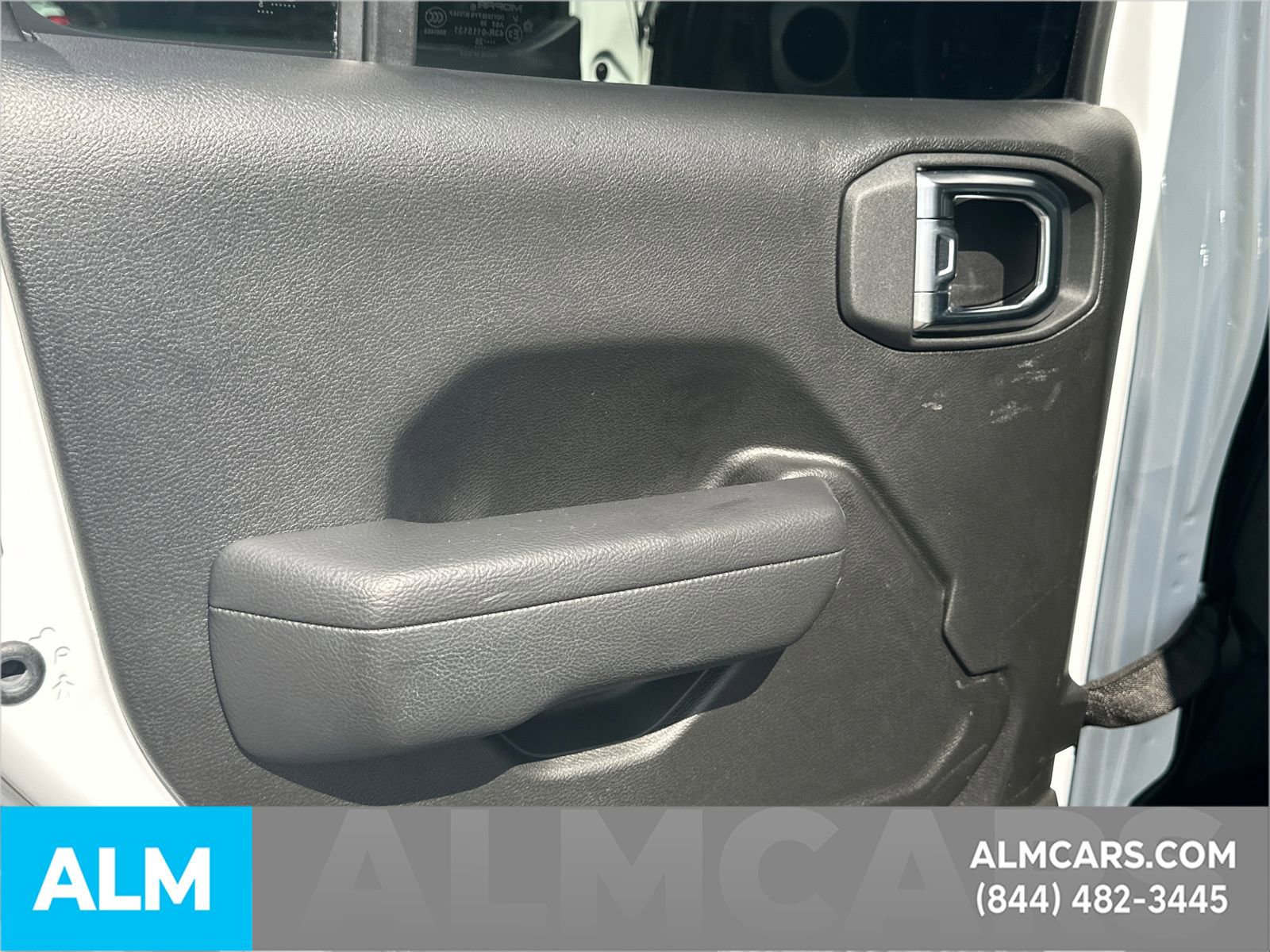 Used 2025 Jeep Wrangler Unlimited Sport AWD/4WD image 24