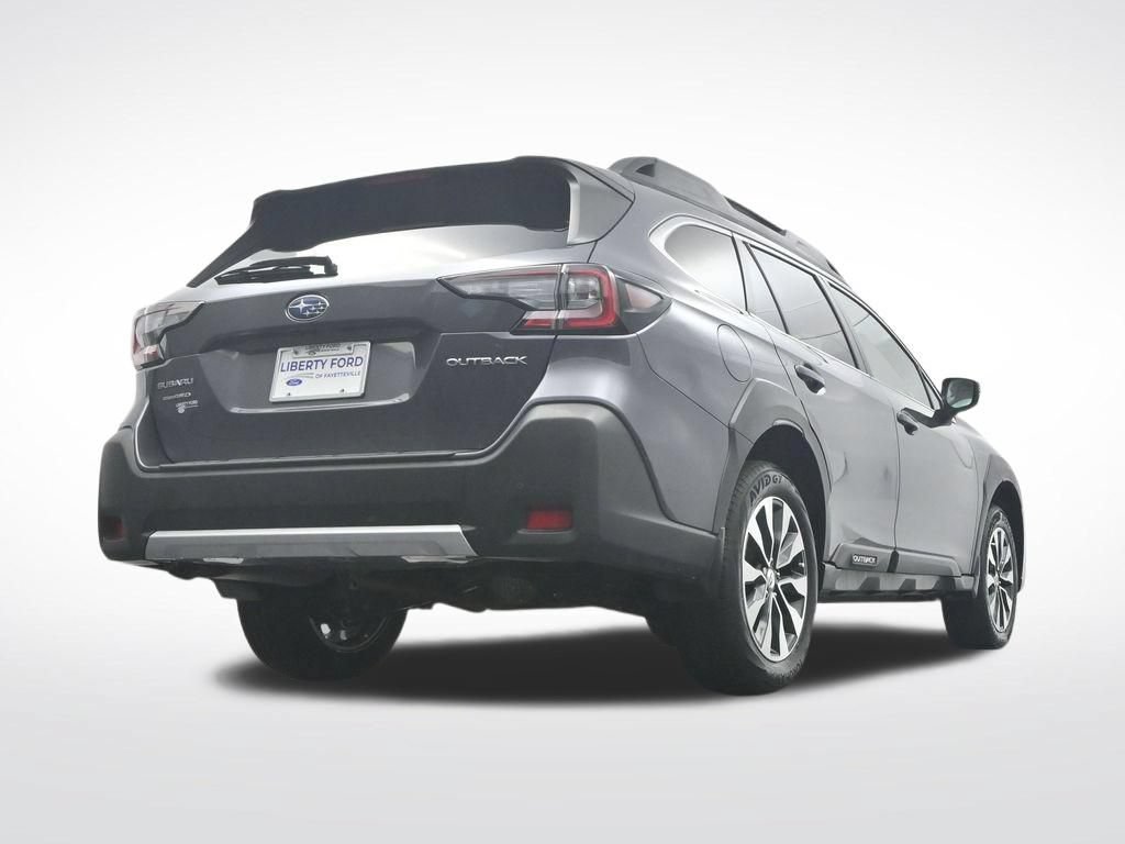 Used 2025 Subaru Outback Limited AWD/4WD image 46