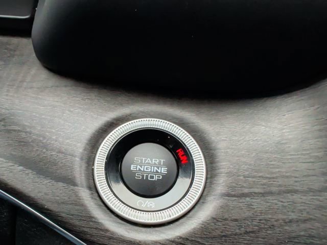 Used 2021 Jeep Grand Cherokee L Overland w/ Luxury Tech Group IV image 24