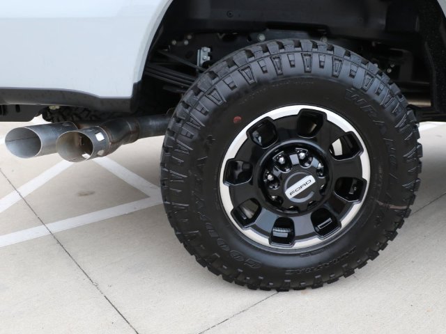 Certified 2026 Ford F350 Lariat w/ Tremor Off-Road Package AWD/4WD image 8