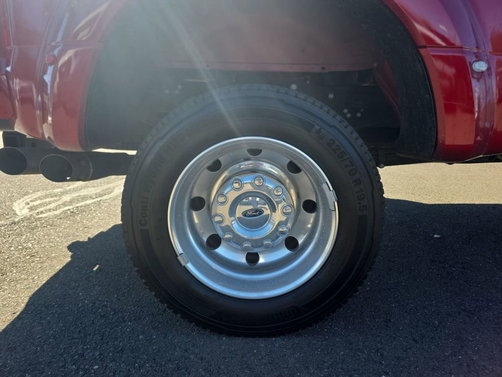 Certified 2022 Ford F450 Limited w/ FX4 Off-Road Package image 12