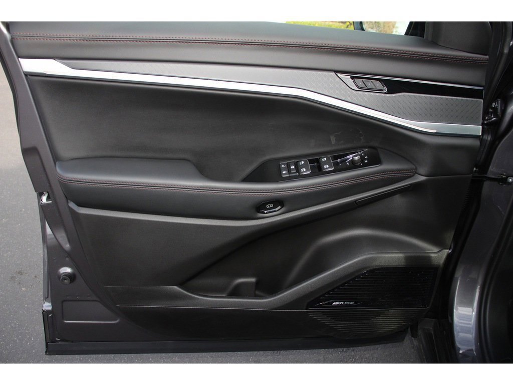 Used 2025 Jeep Wagoneer S Limited image 22