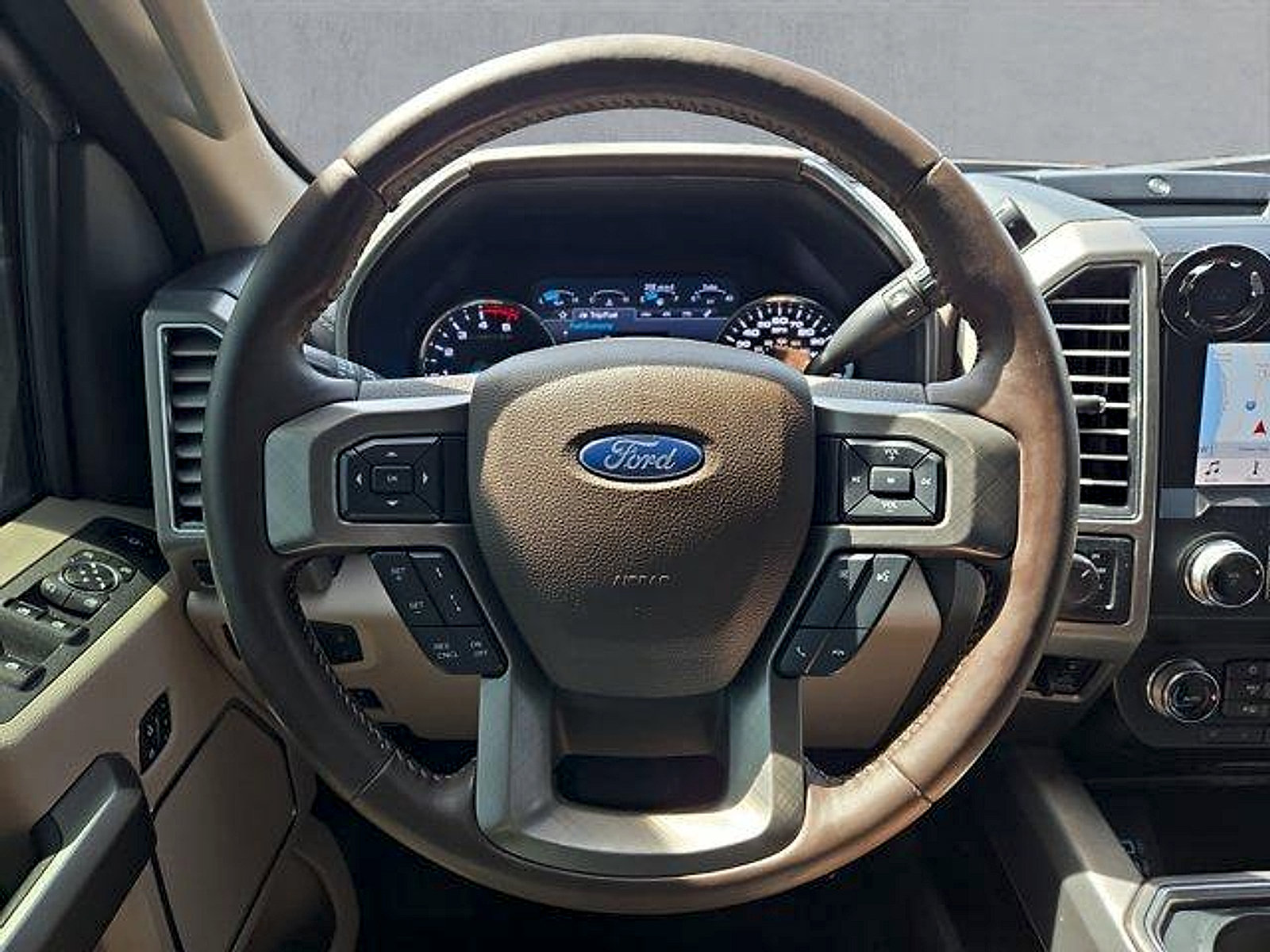 Certified 2019 Ford F250 Limited AWD/4WD image 13