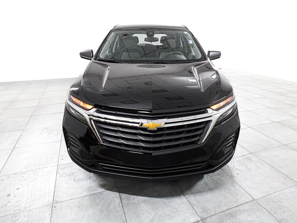 Used 2024 Chevrolet Equinox LS w/ Driver Confidence II Package AWD/4WD image 3