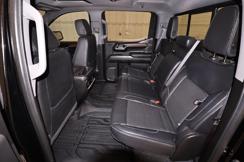 Used 2024 GMC Sierra 1500 Denali w/ Denali Reserve Package AWD/4WD image 14