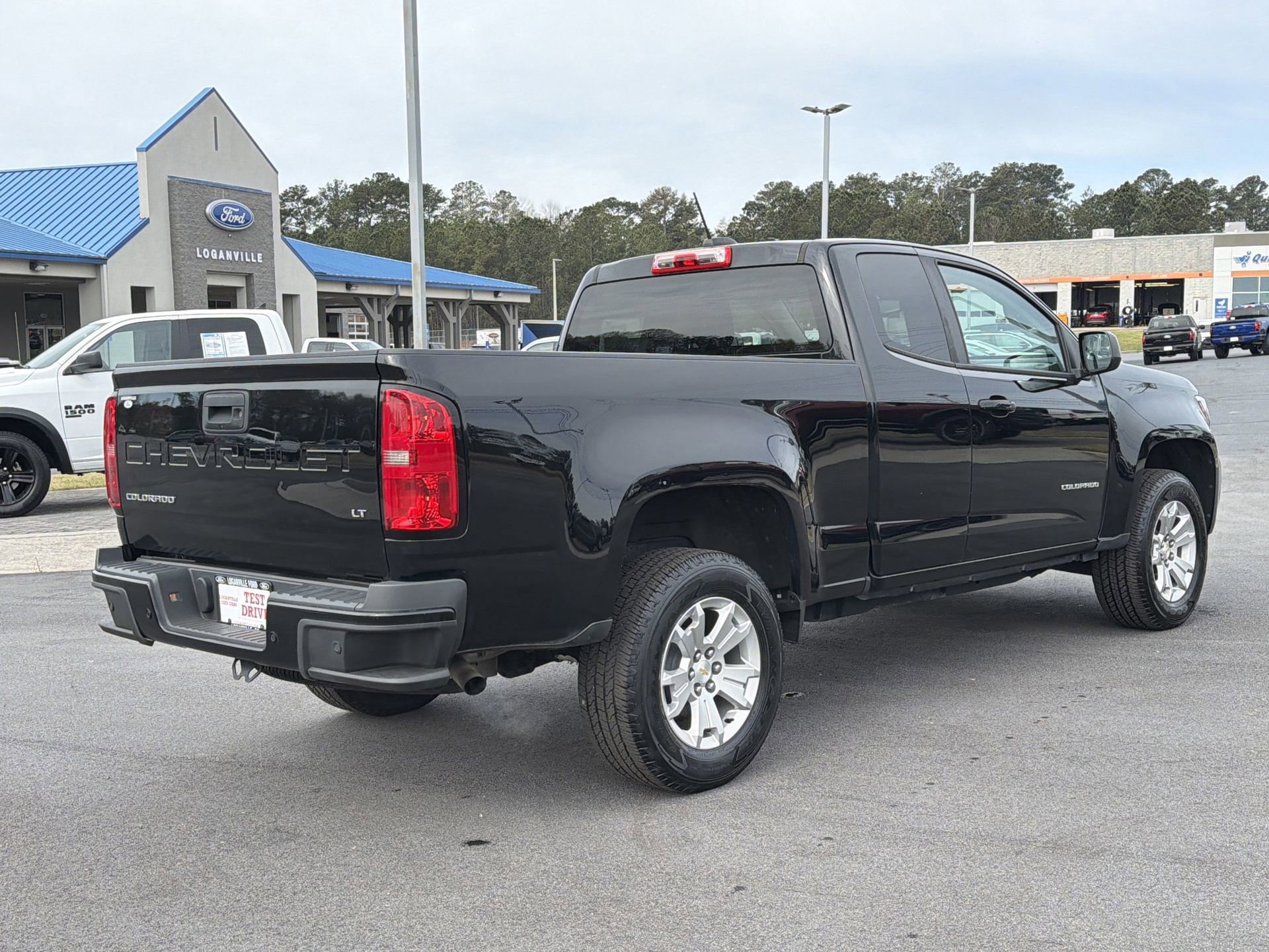 Used 2022 Chevrolet Colorado LT w/ Fleet Safety Package image 4