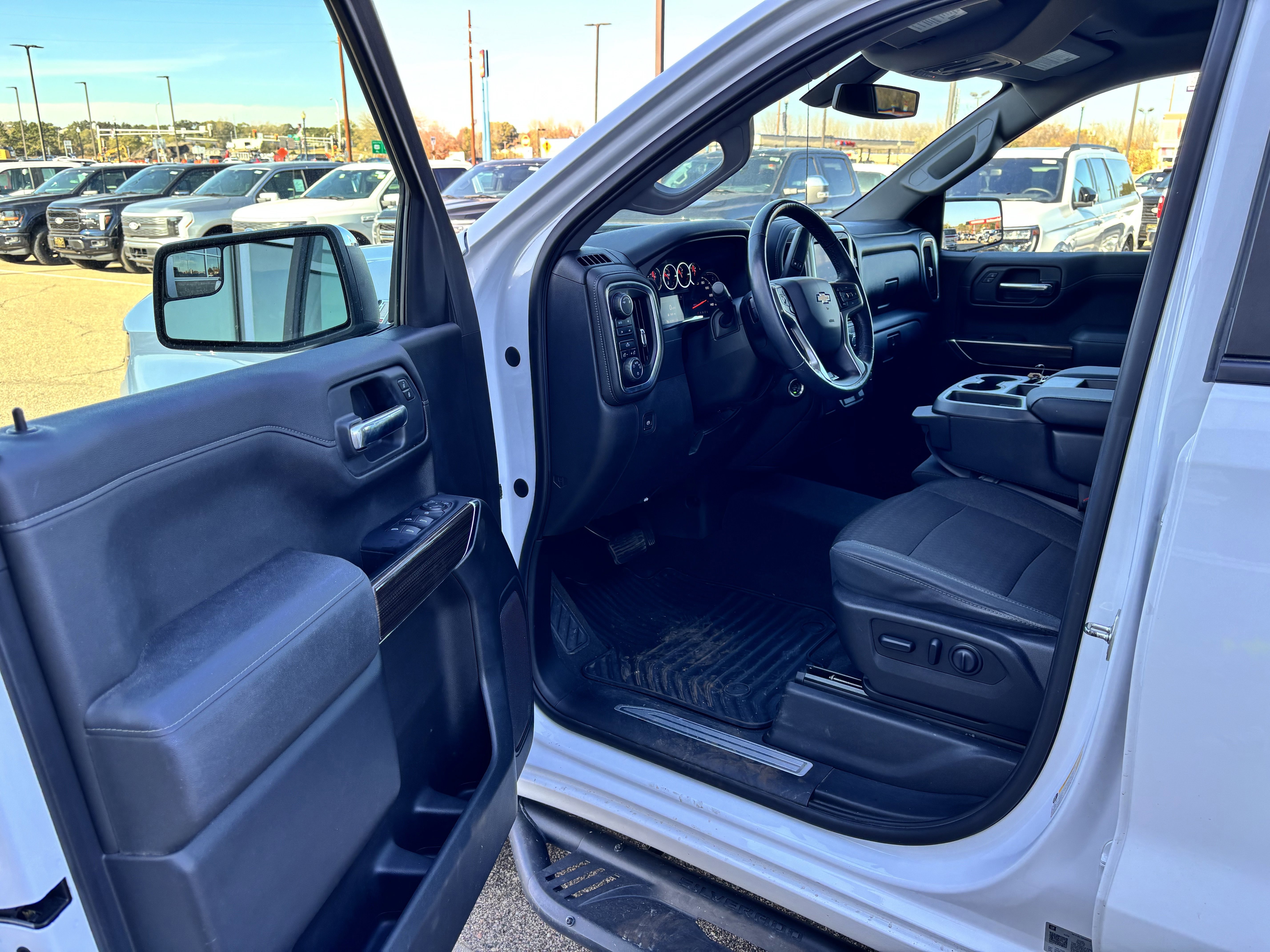Used 2019 Chevrolet Silverado 1500 LT w/ All-Star Edition image 14