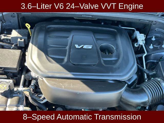 Used 2019 Jeep Grand Cherokee Altitude AWD/4WD image 3