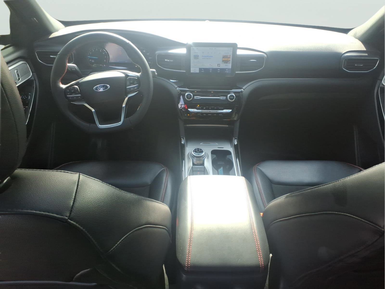 Certified 2023 Ford Explorer ST-Line w/ Class IV Trailer Tow Package image 11