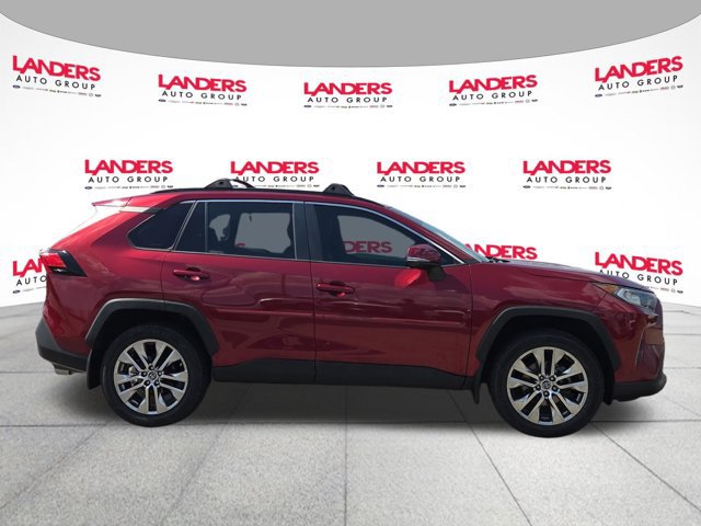 Used 2021 Toyota RAV4 XLE Premium FWD image 2