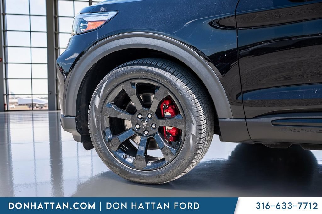 Certified 2023 Ford Explorer ST w/ Equipment Group 401A AWD/4WD image 31