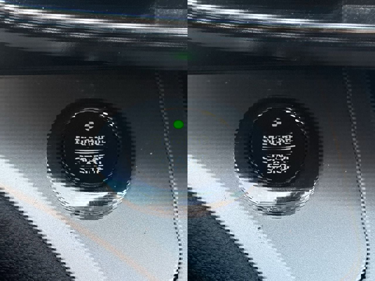 Certified 2021 Ford Explorer XLT w/ Equipment Group 202A image 23