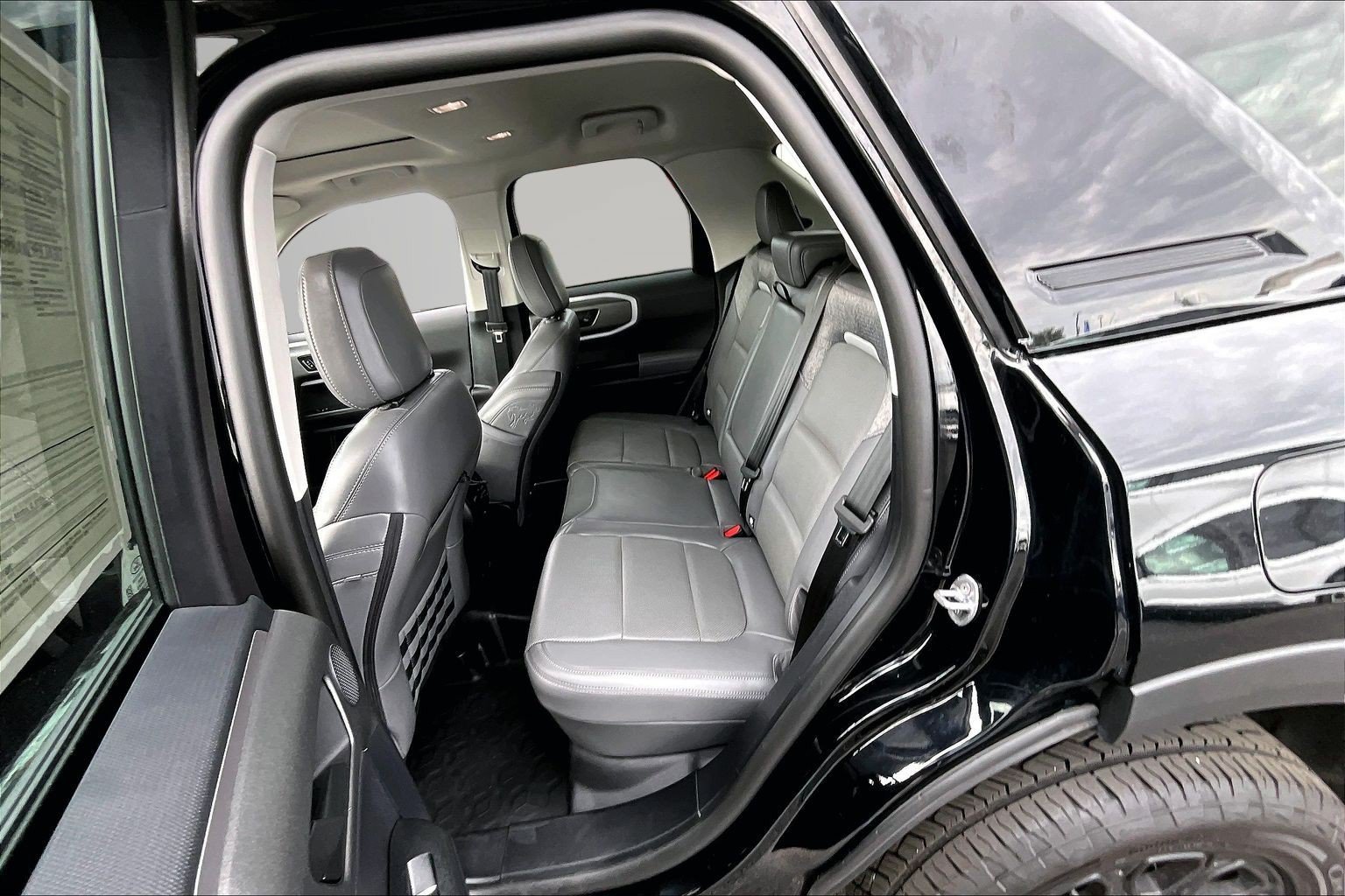 Certified 2025 Ford Bronco Sport Badlands w/ Badlands Tech Package AWD/4WD image 18