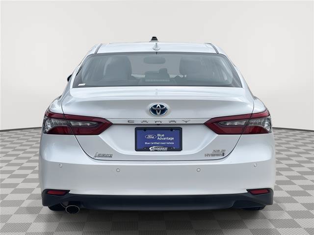 Used 2022 Toyota Camry XLE w/ Navigation Upgrade Package FWD image 8