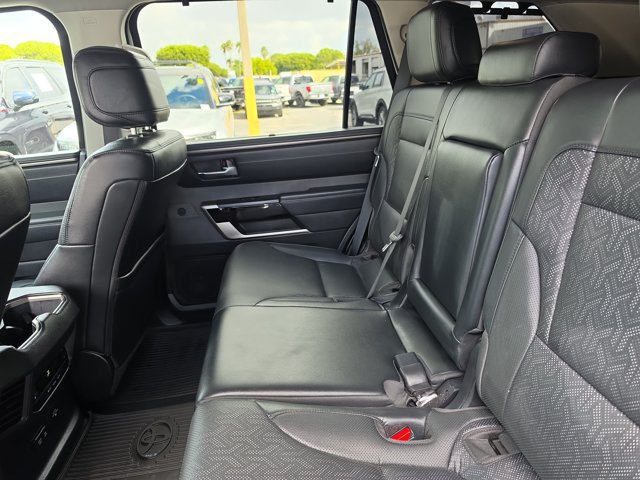 Used 2024 Toyota Sequoia Limited w/ Tow Technology Package AWD/4WD image 11