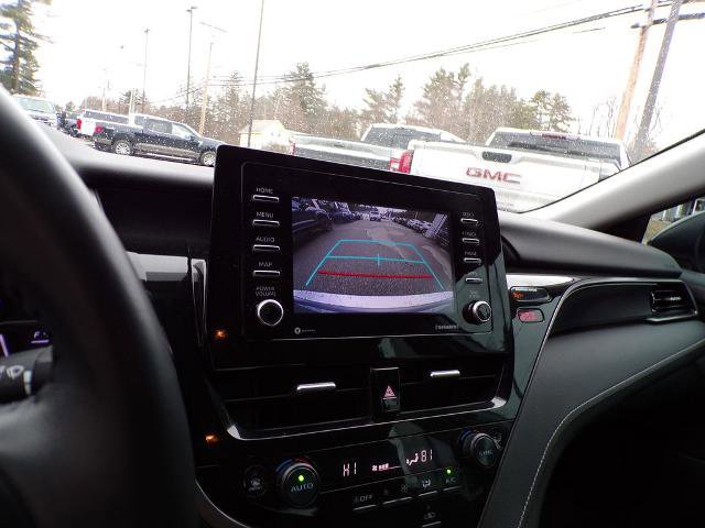 Used 2022 Toyota Camry SE image 19